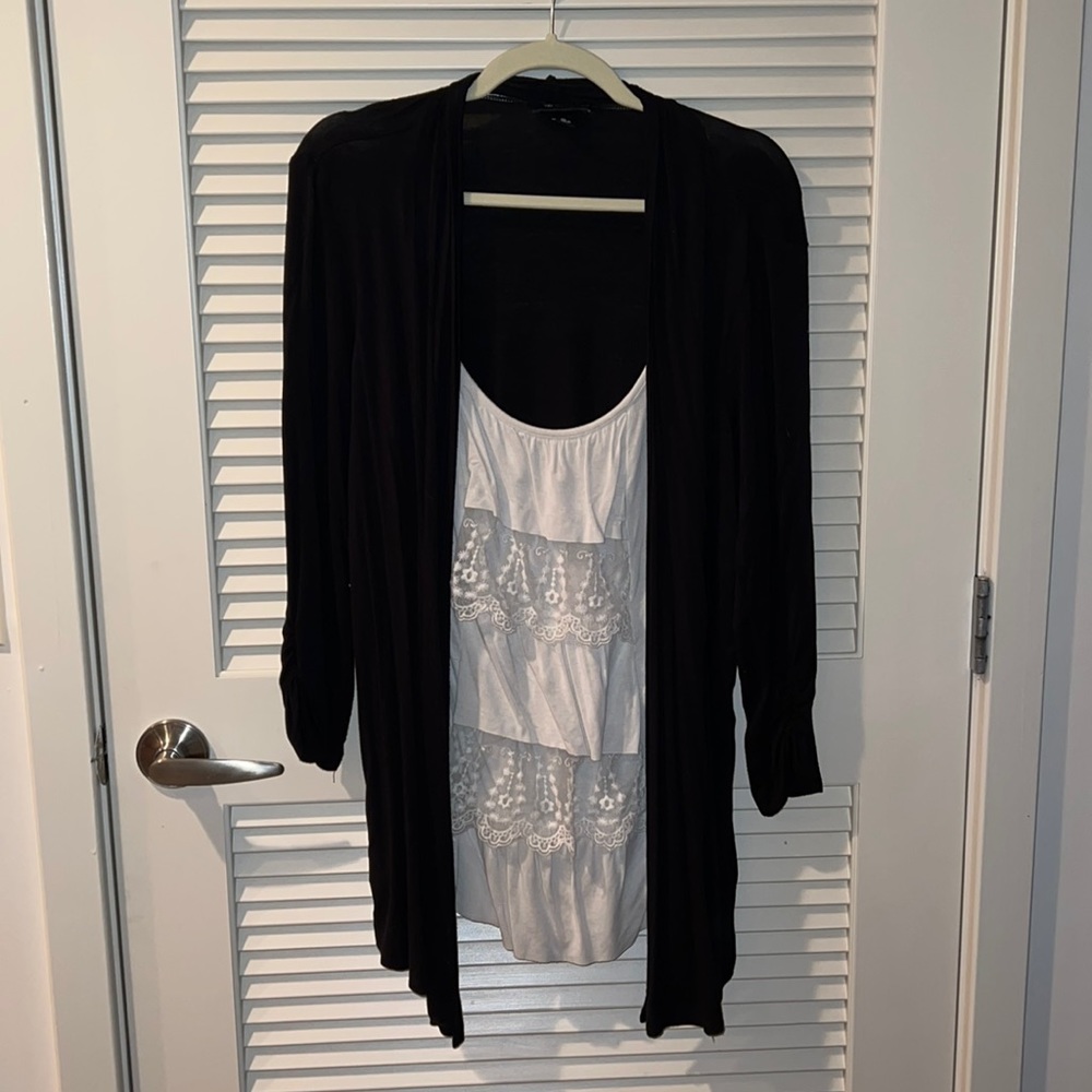 Lacy blouse and cardigan combo. XL